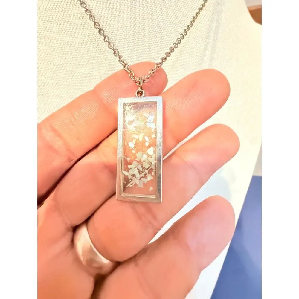 Vintage Rectangle Pendant Necklace 18” Silver Tone